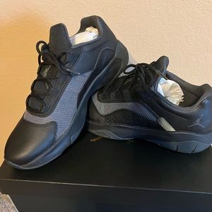 Air Jordan 11 CMFT Low